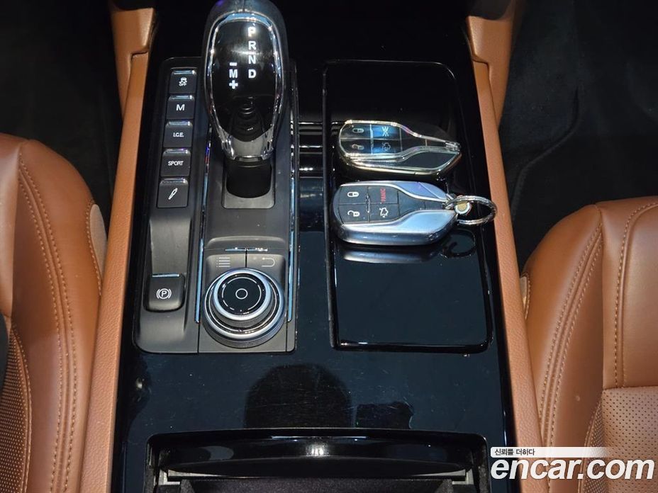 Maserati Quattroporte фото 13