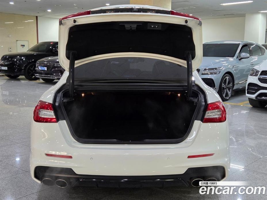Maserati Quattroporte фото 19