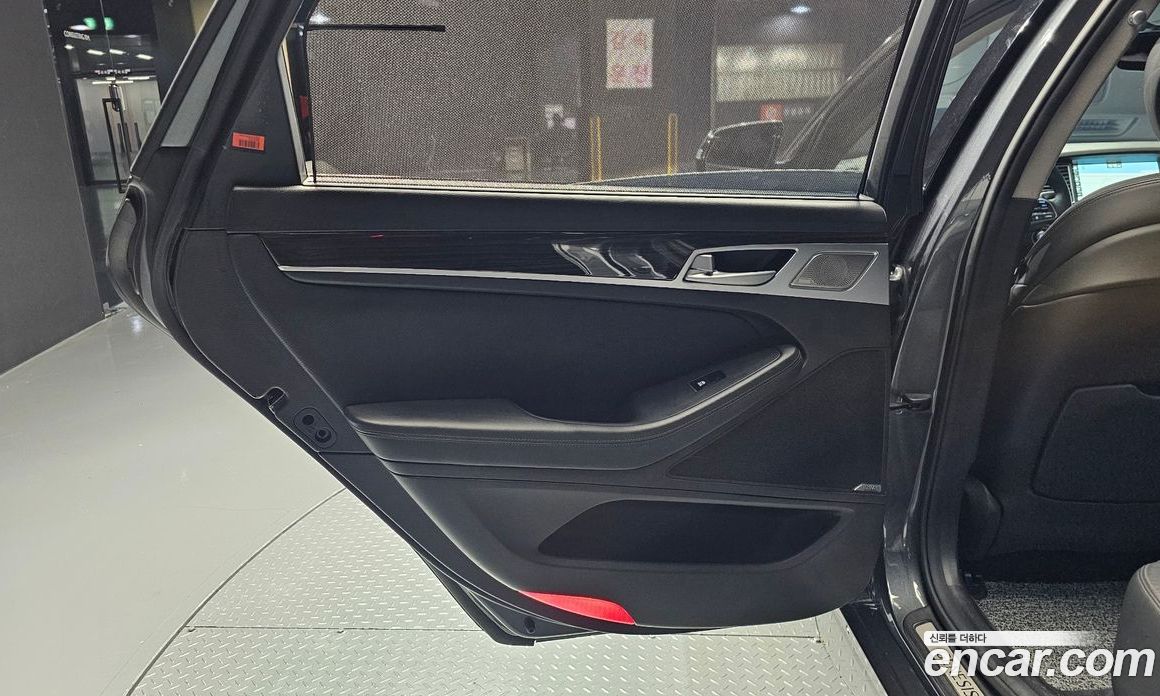 Genesis G80 фото 25