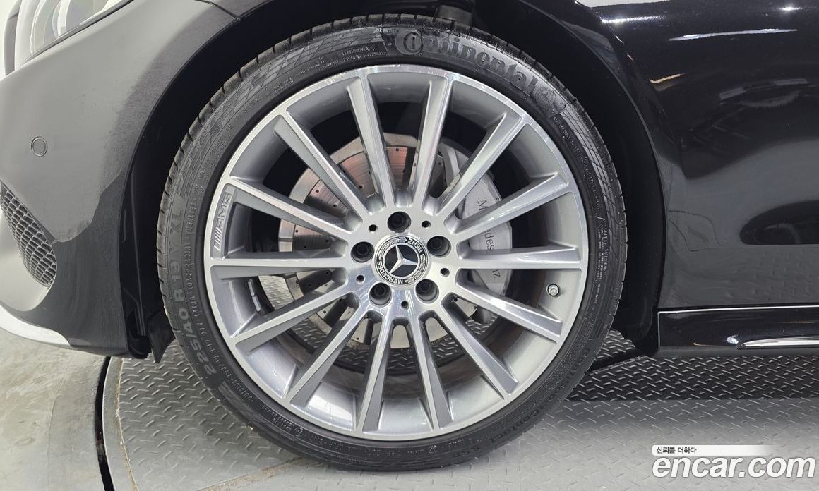 Mercedes-Benz C-Class W205 фото 5