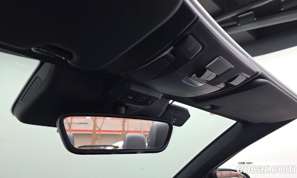 Mercedes-Benz C-Class W205 фото 18