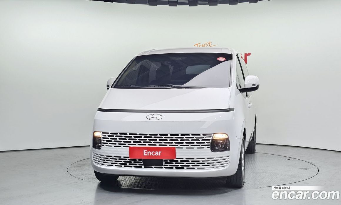 Hyundai Staria фото 3