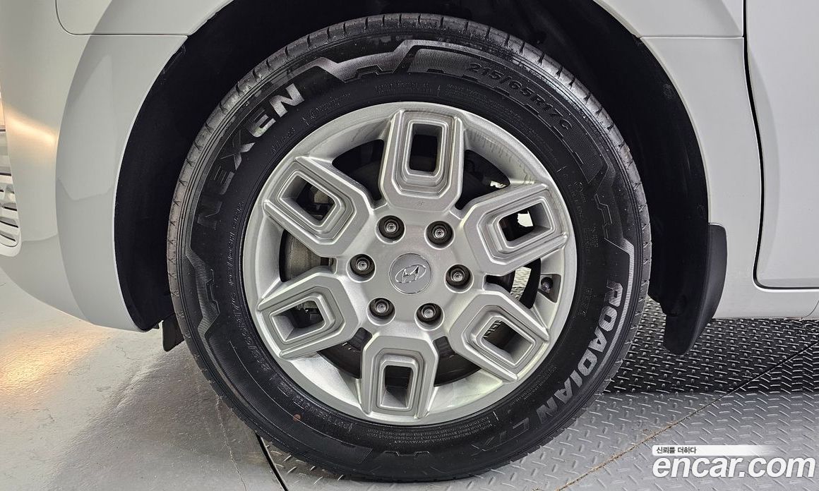 Hyundai Staria фото 5