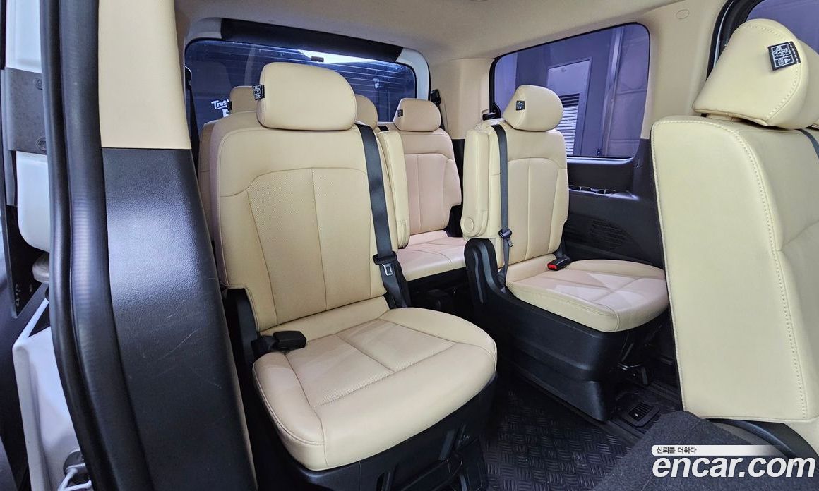 Hyundai Staria фото 19