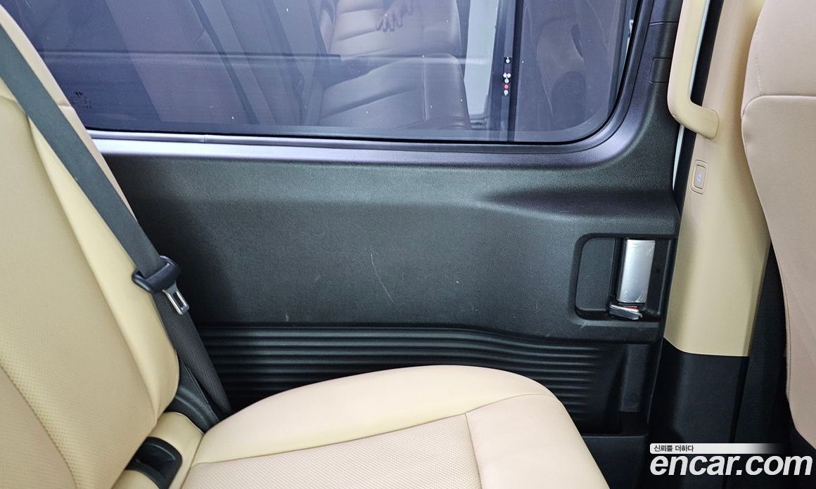 Hyundai Staria фото 25