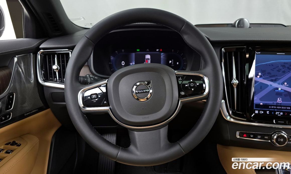 Volvo S90 фото 13