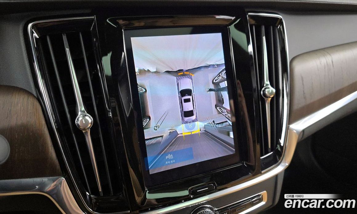 Volvo S90 фото 15