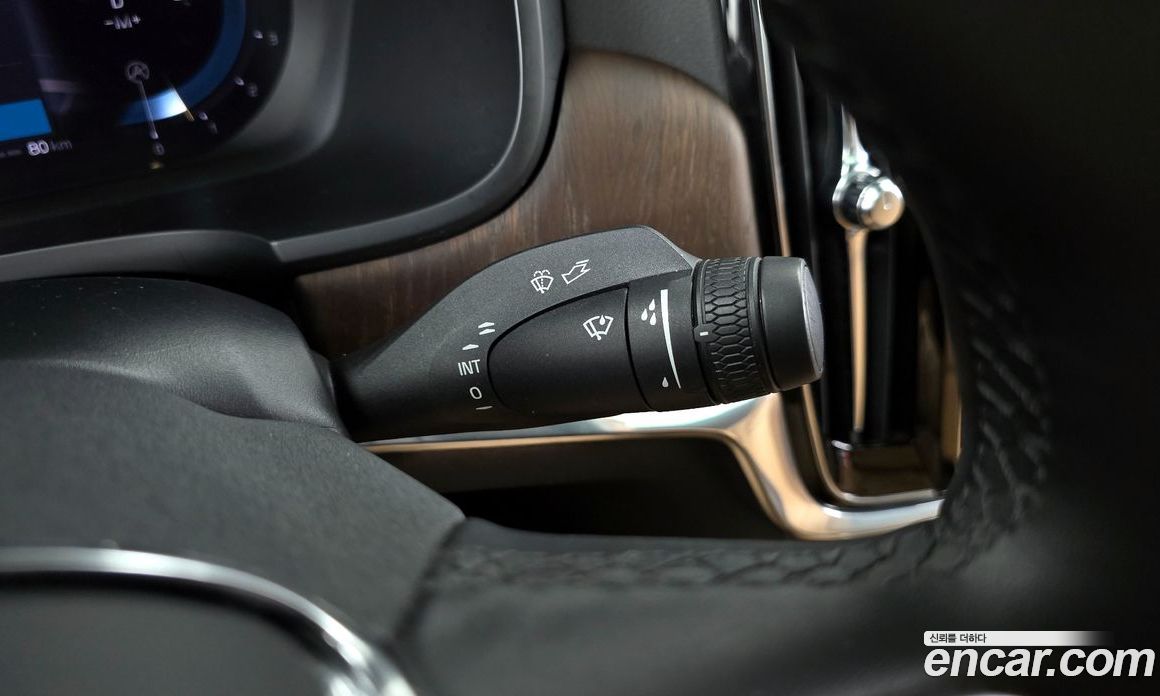 Volvo S90 фото 16