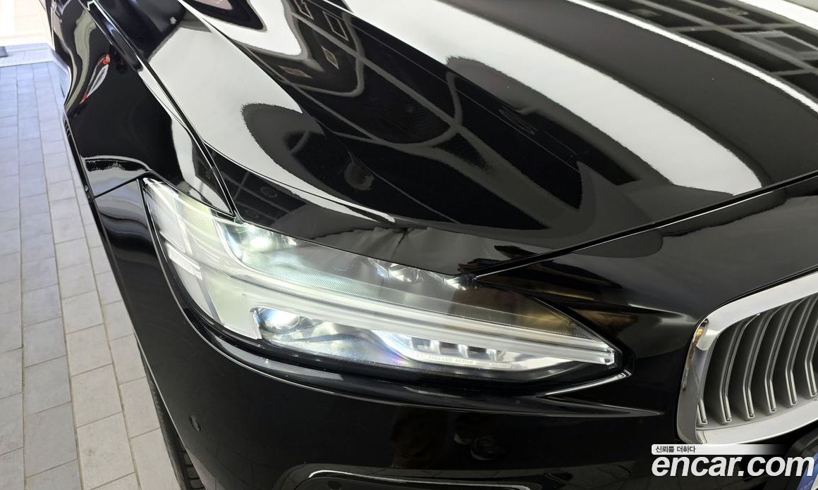 Volvo S90 фото 22