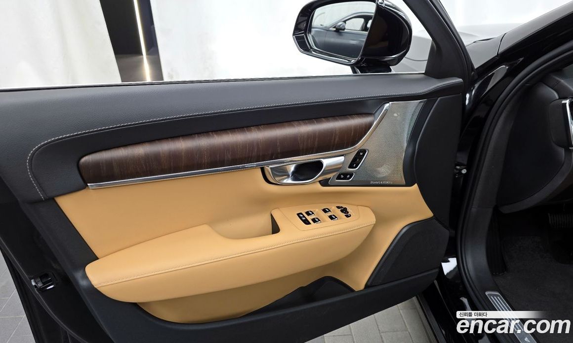 Volvo S90 фото 24