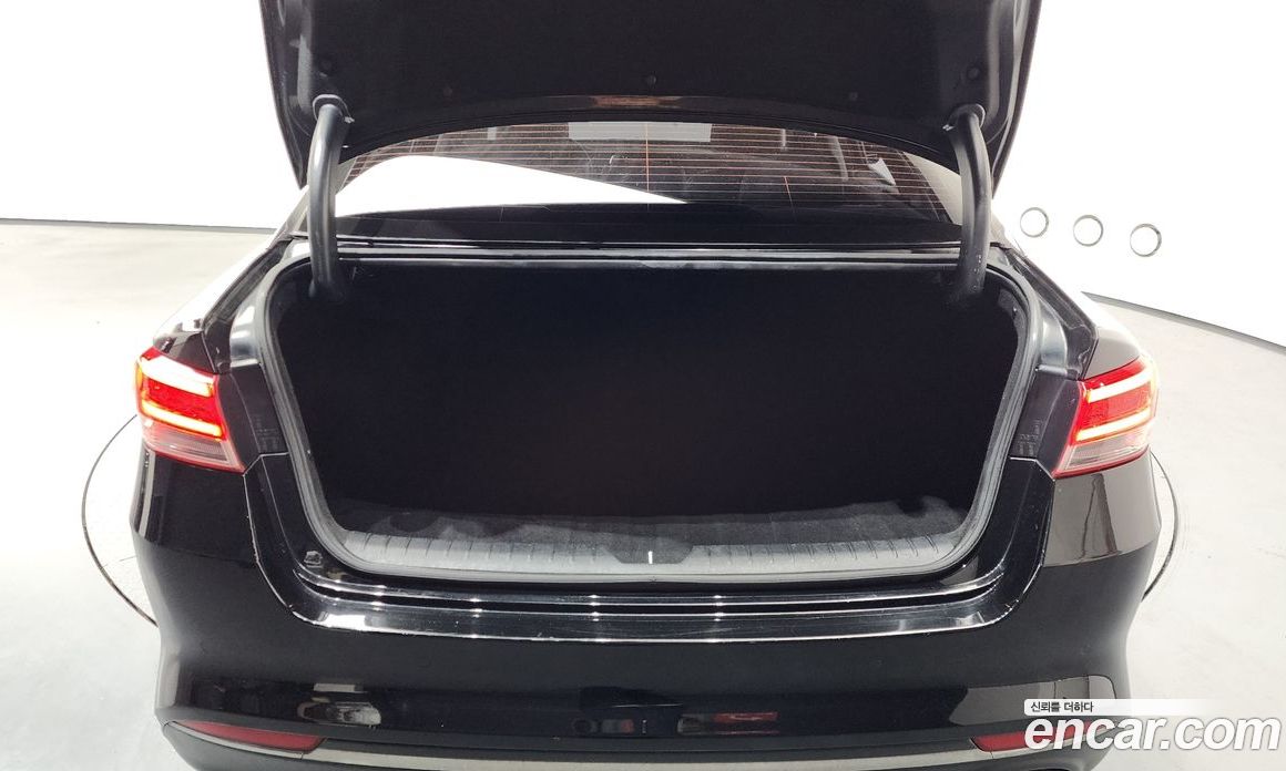 Kia K5 2nd Gen фото 16