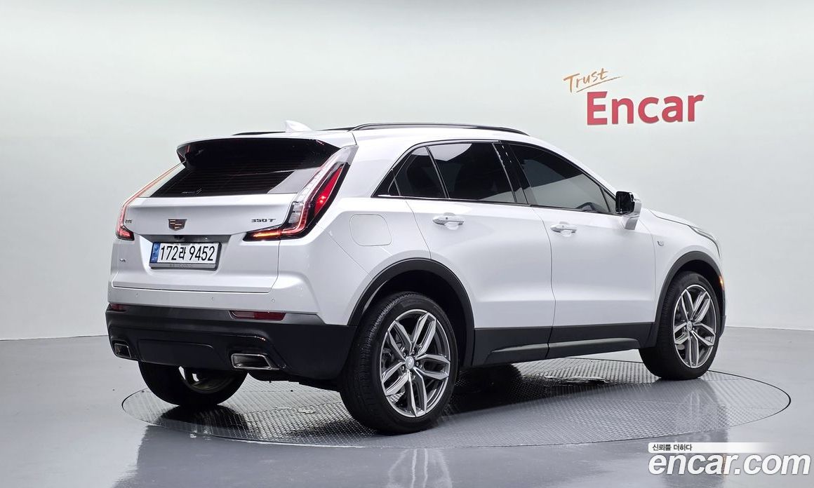 Cadillac XT4 фото 2