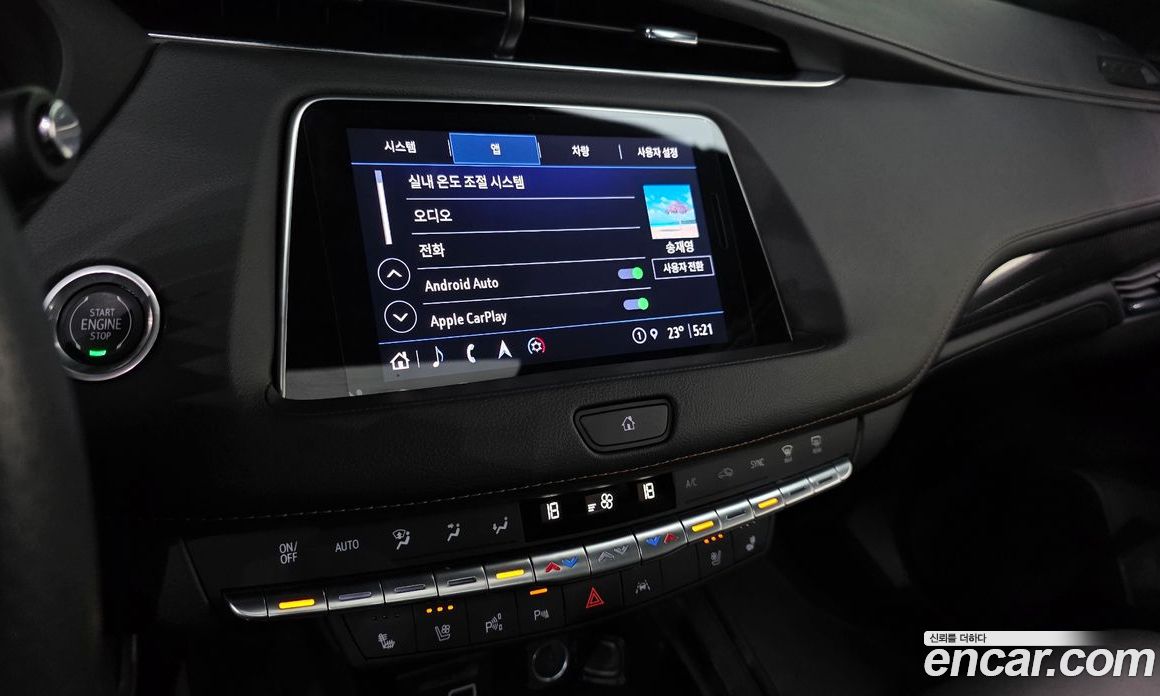 Cadillac XT4 фото 17