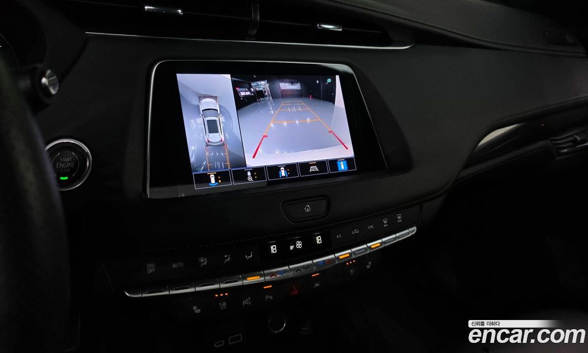 Cadillac XT4 фото 18