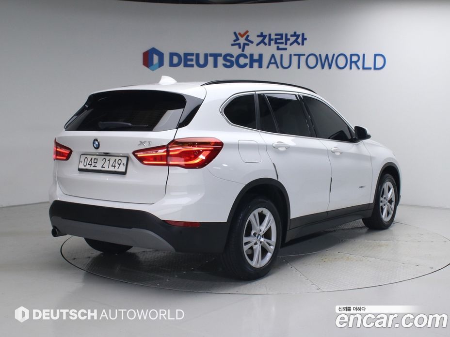 BMW X1 (F48) фото 2