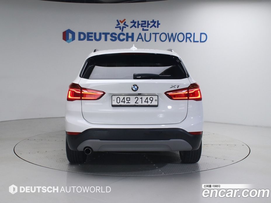 BMW X1 (F48) фото 4