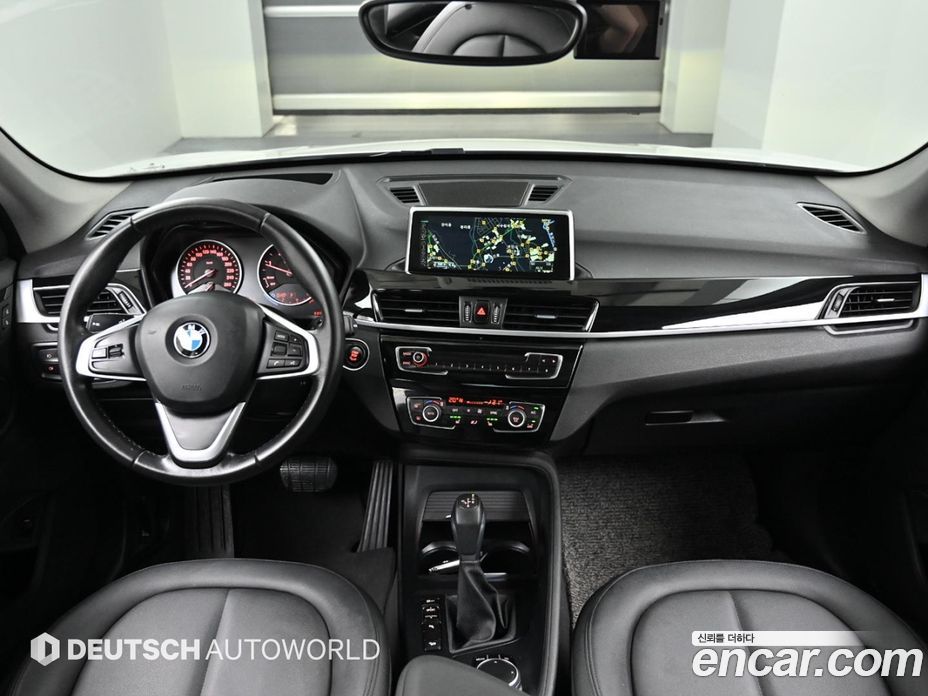 BMW X1 (F48) фото 7