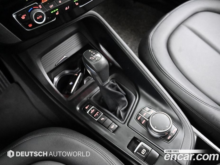 BMW X1 (F48) фото 9