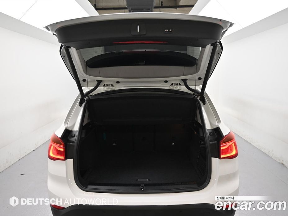 BMW X1 (F48) фото 19