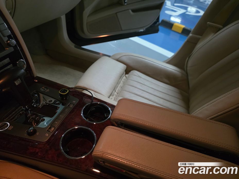 Volkswagen Phaeton фото 3