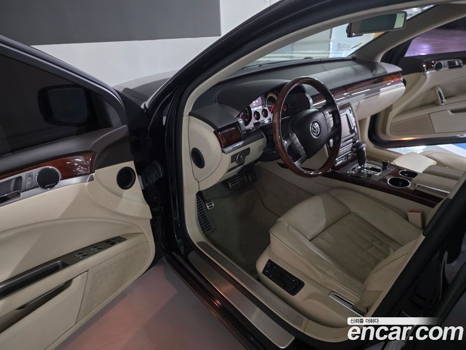 Volkswagen Phaeton фото 6