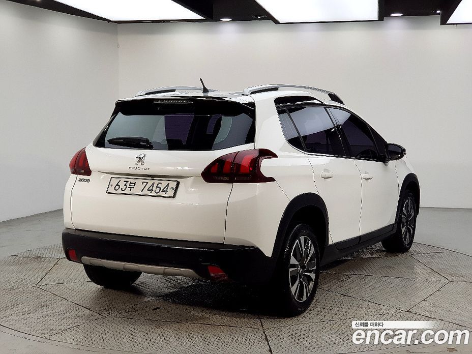 Peugeot 2008 1st Gen фото 4