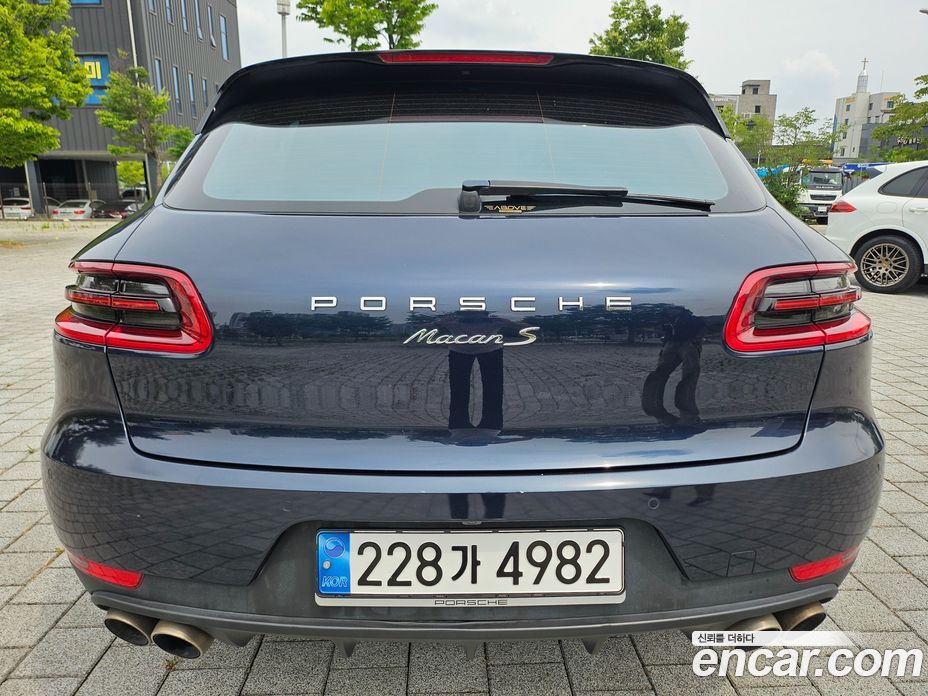 Porsche Macan фото 7