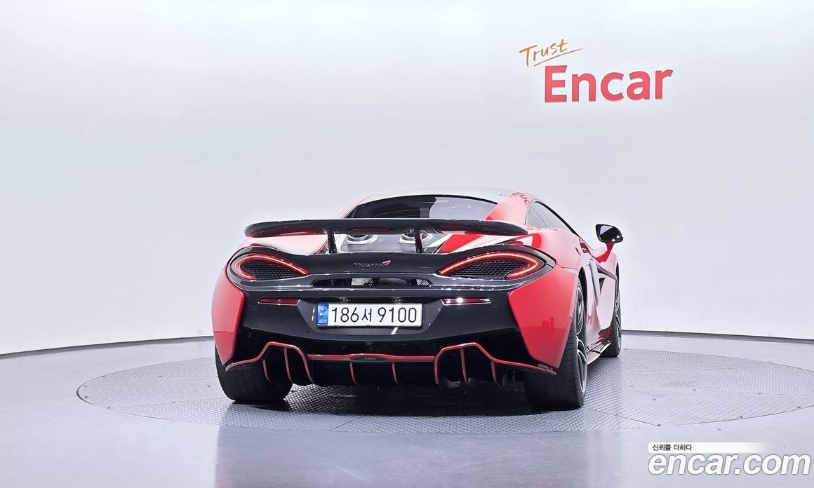 McLaren 570S фото 4