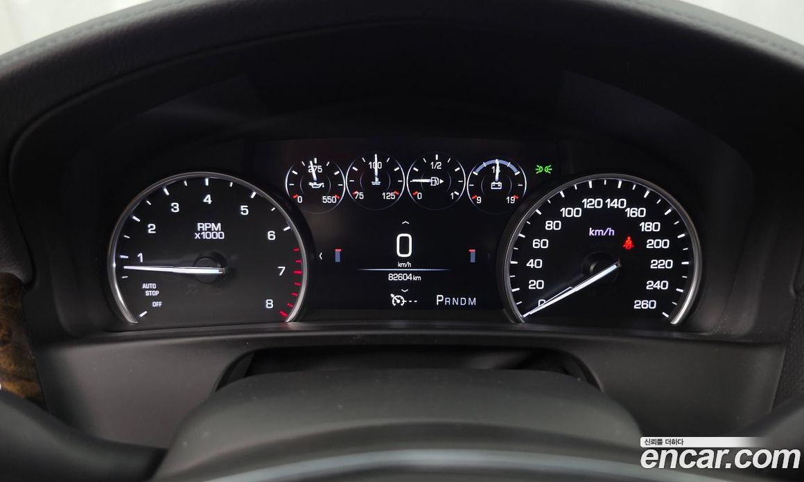 Cadillac CT6 фото 8