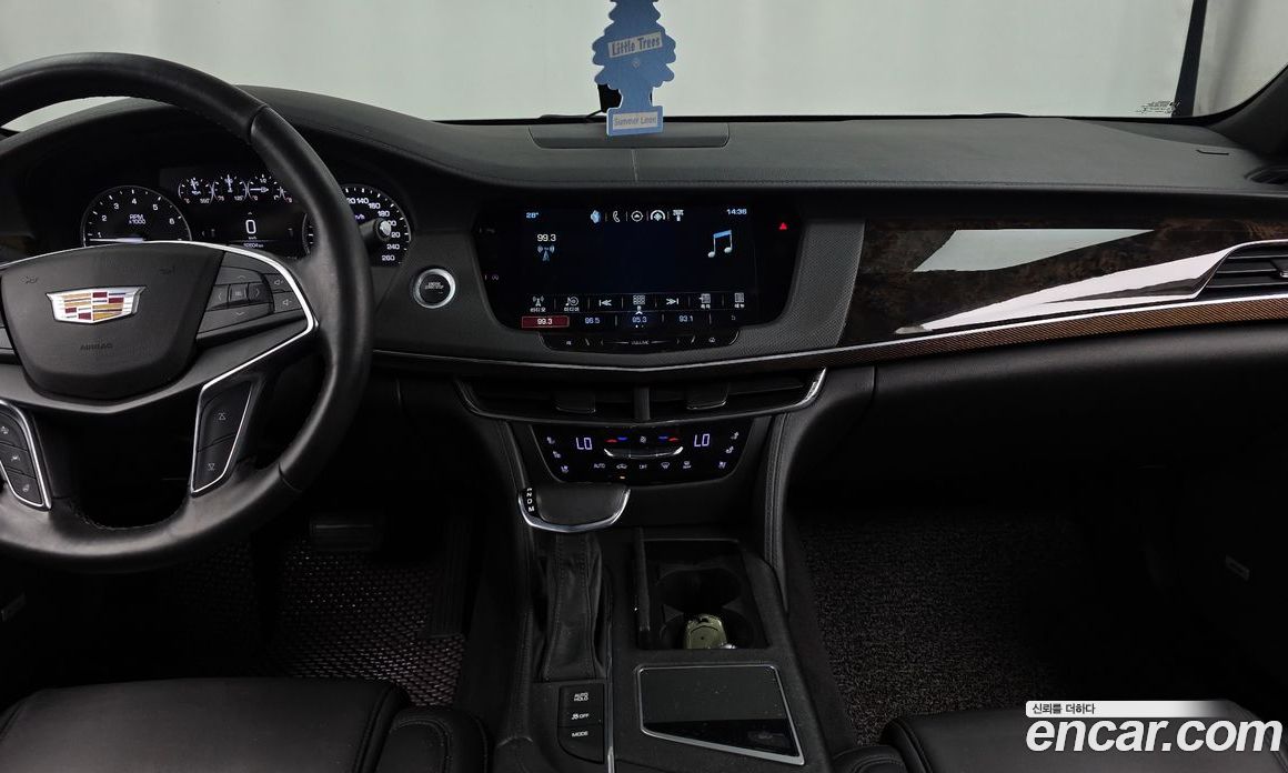 Cadillac CT6 фото 14