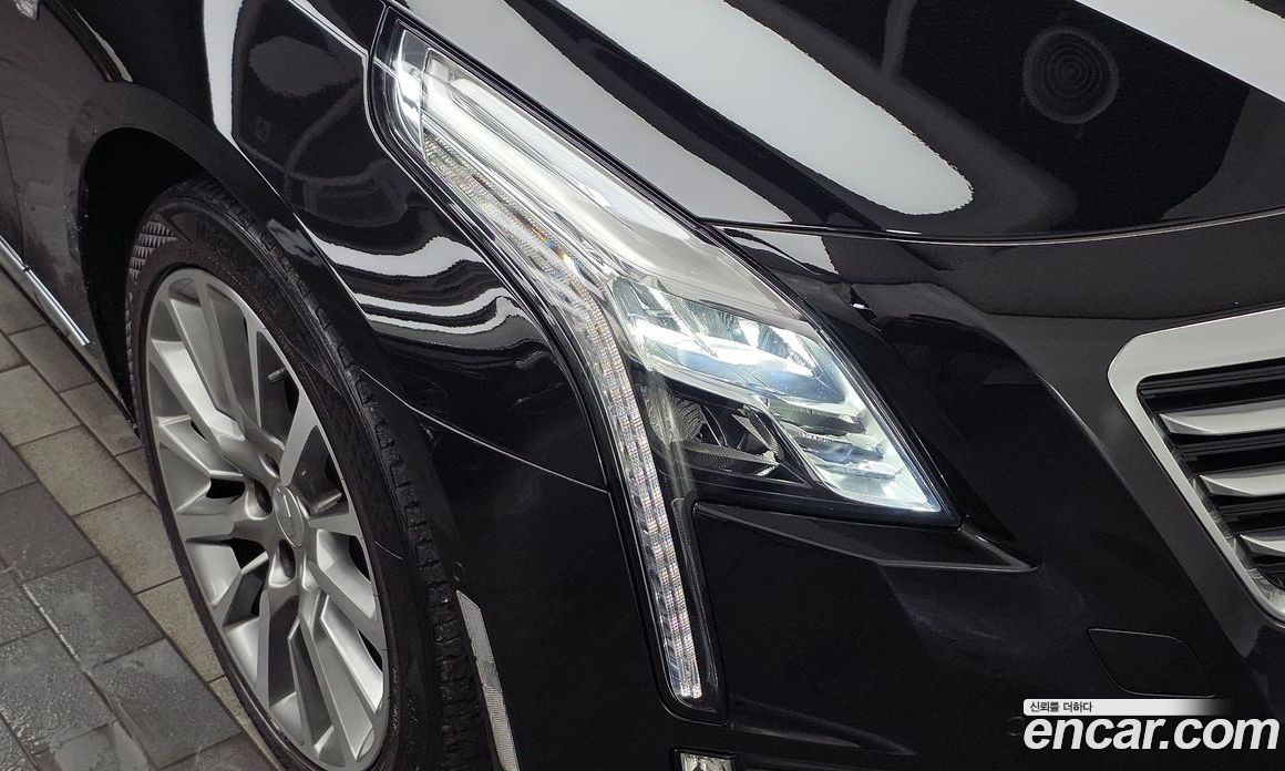 Cadillac CT6 фото 22