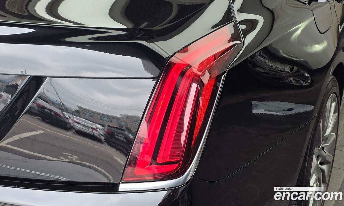 Cadillac CT6 фото 23