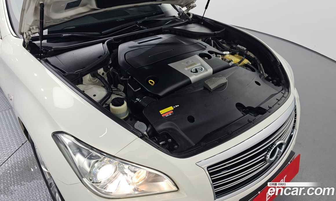 Infiniti M30d фото 6