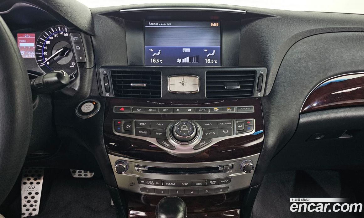 Infiniti M30d фото 14