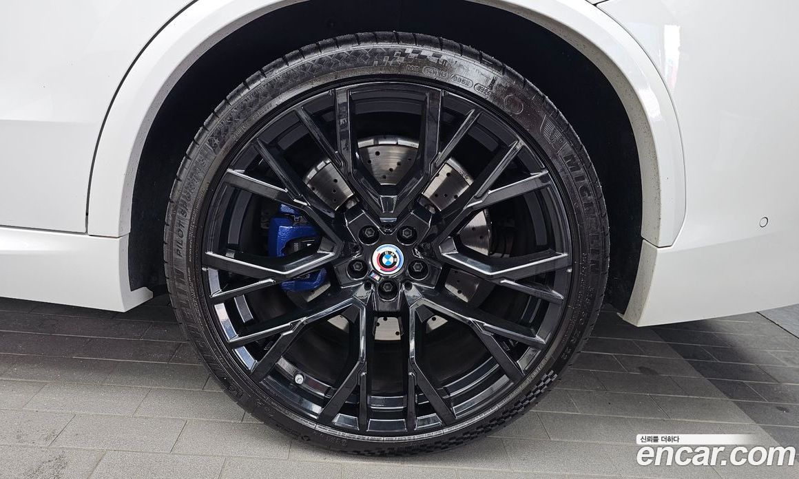 BMW X5M (G05) фото 21