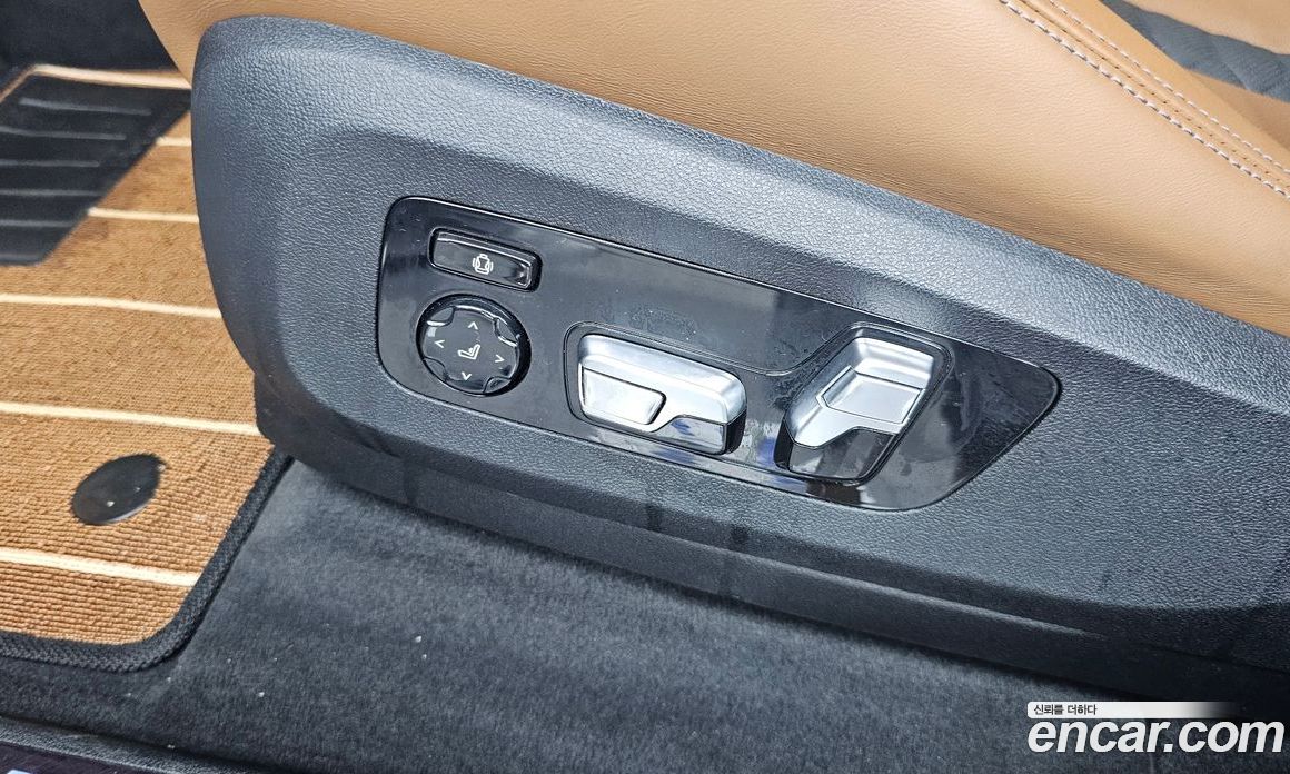 BMW X5M (G05) фото 32