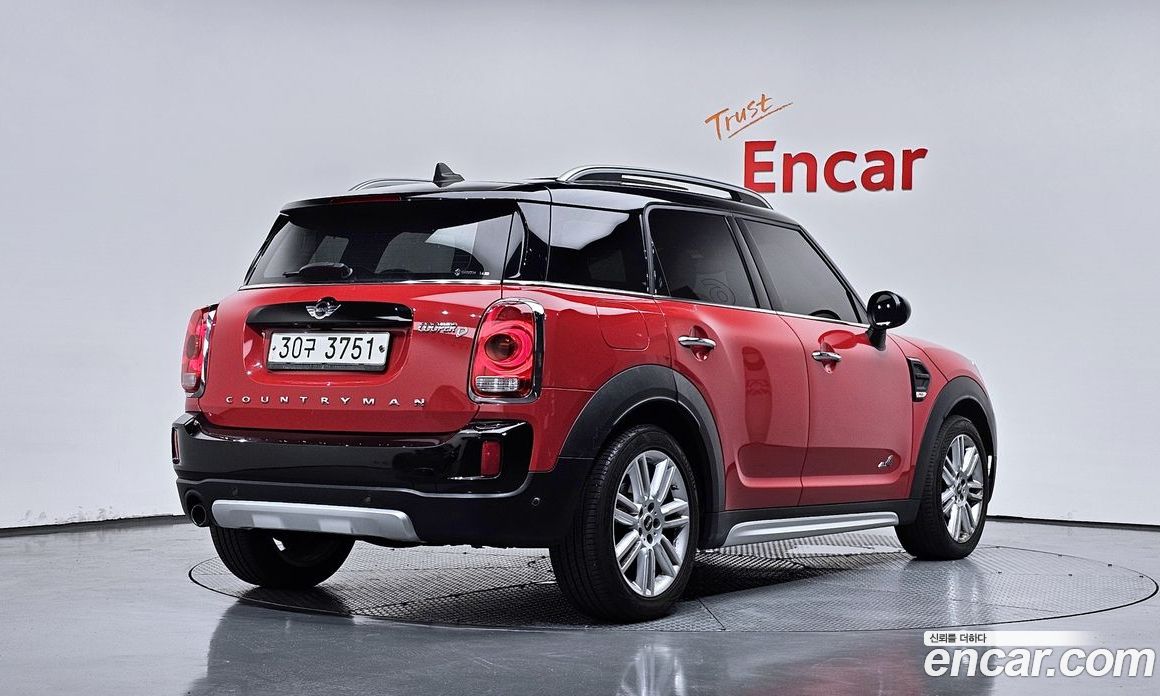 Mini Cooper Countryman D фото 2