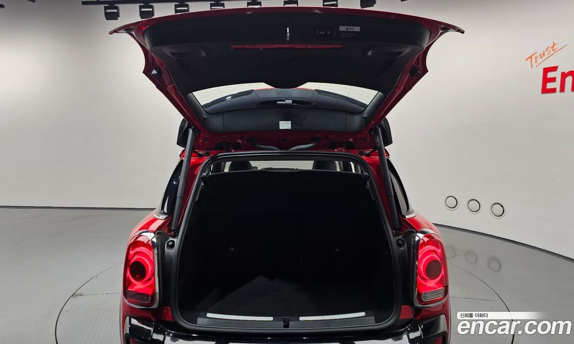 Mini Cooper Countryman D фото 20
