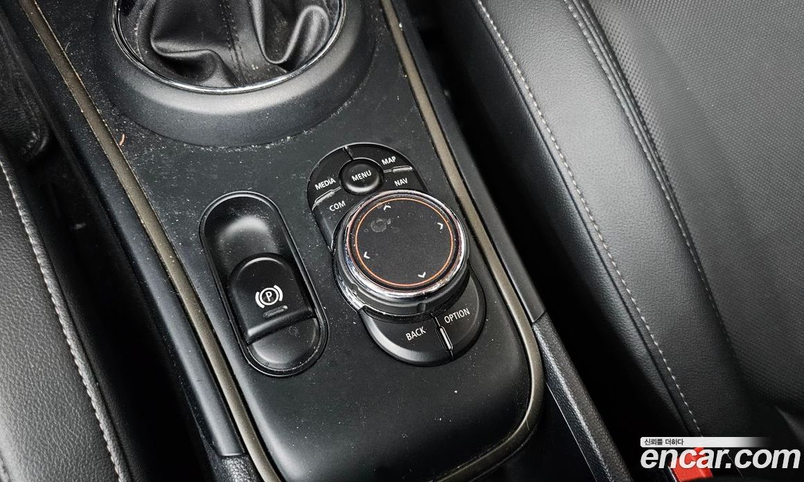 Mini Cooper Countryman D фото 28
