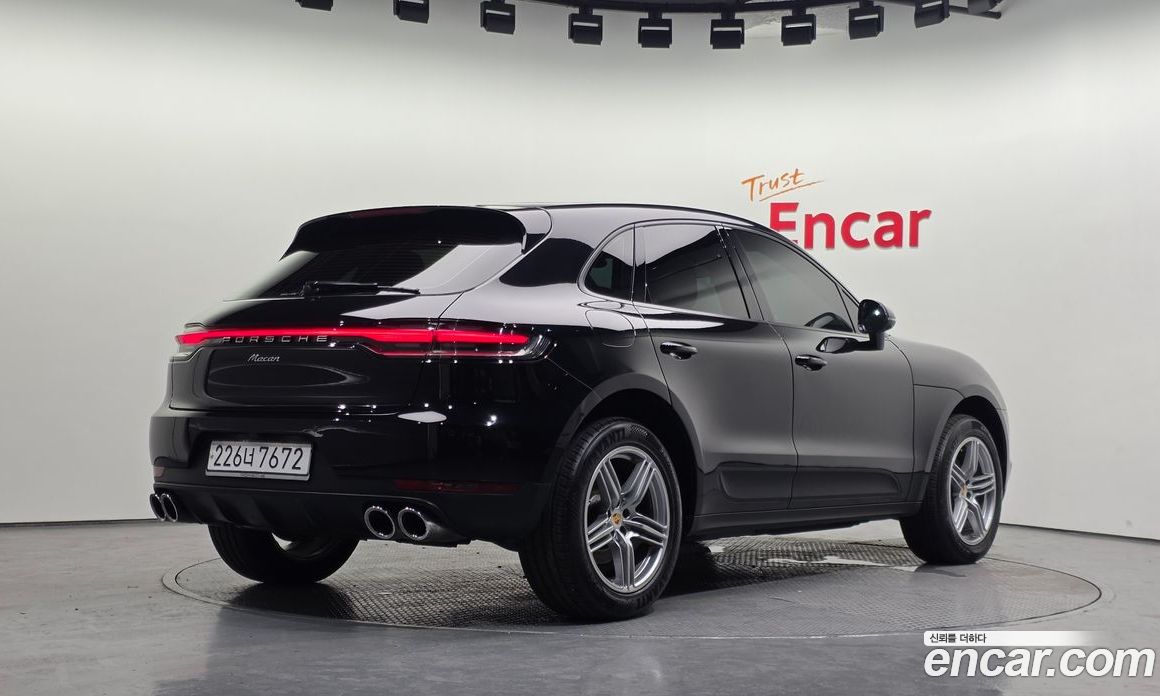 Porsche Macan фото 2
