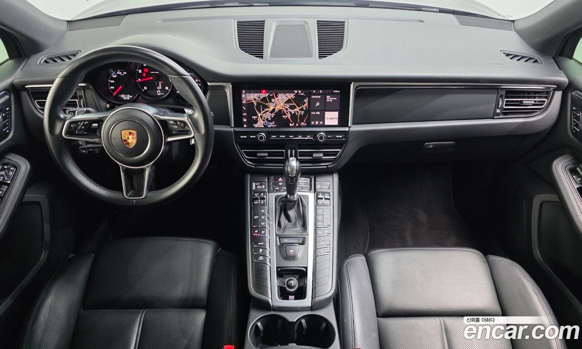 Porsche Macan фото 7