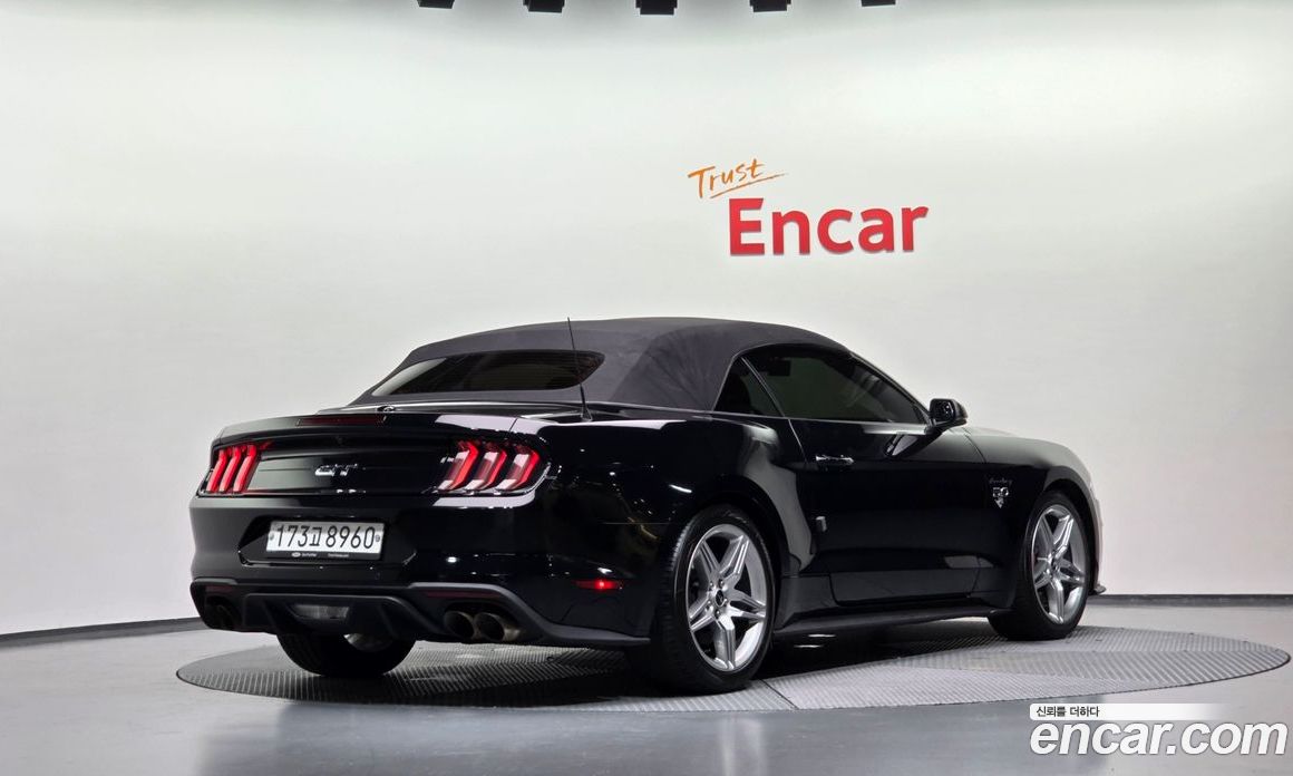Ford Mustang фото 37