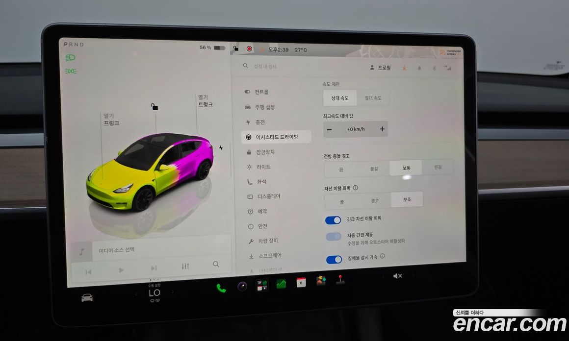 Tesla Model Y фото 16