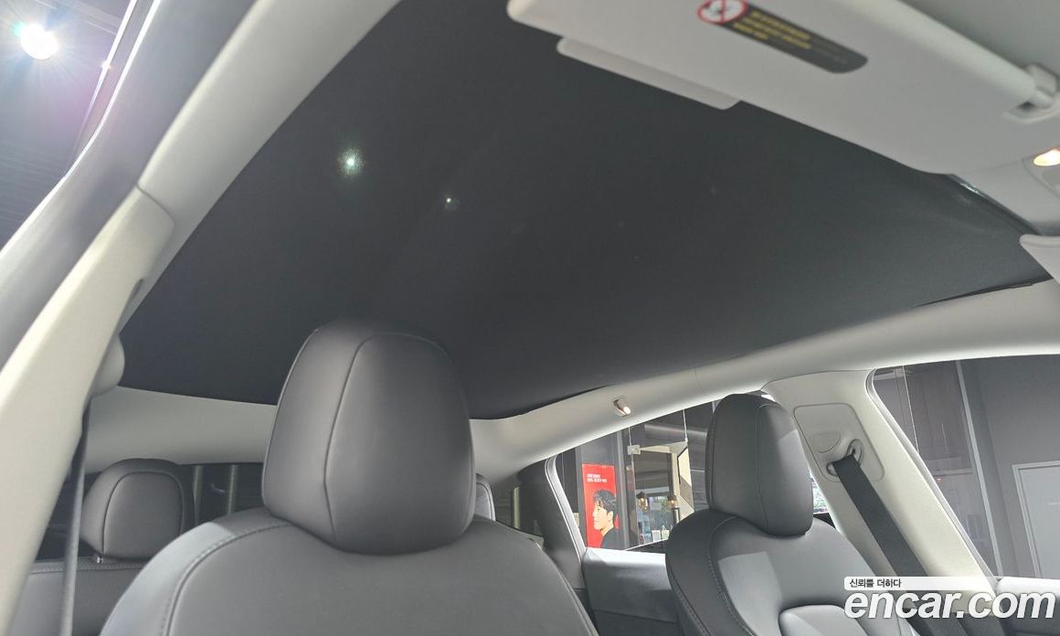 Tesla Model Y фото 29