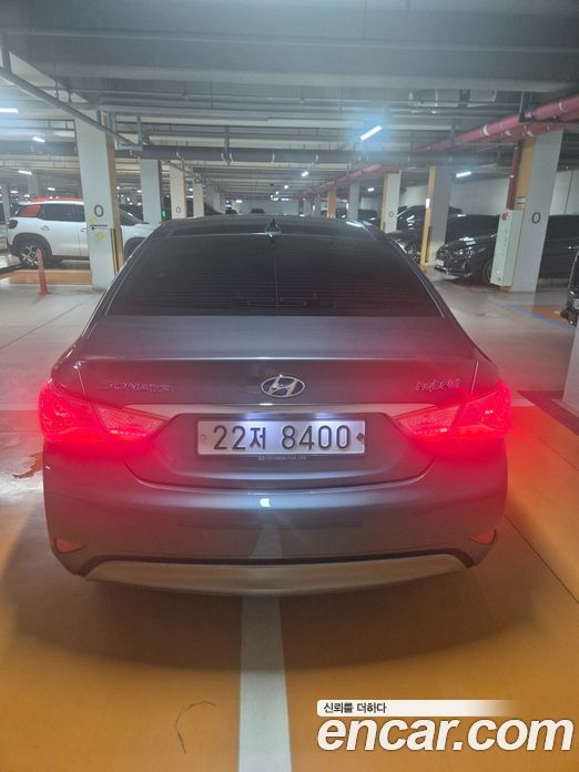 Hyundai Sonata Hybrid фото 4