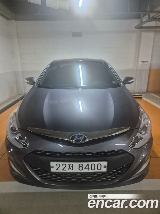 Hyundai Sonata Hybrid фото 6