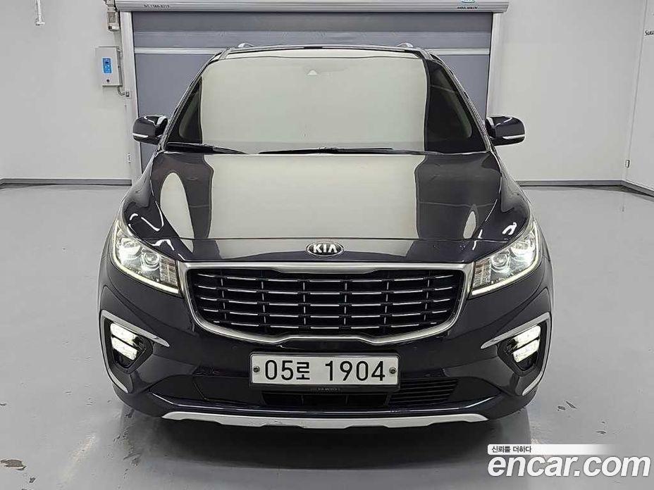 Kia Carnival 3rd Gen Restyling фото 2