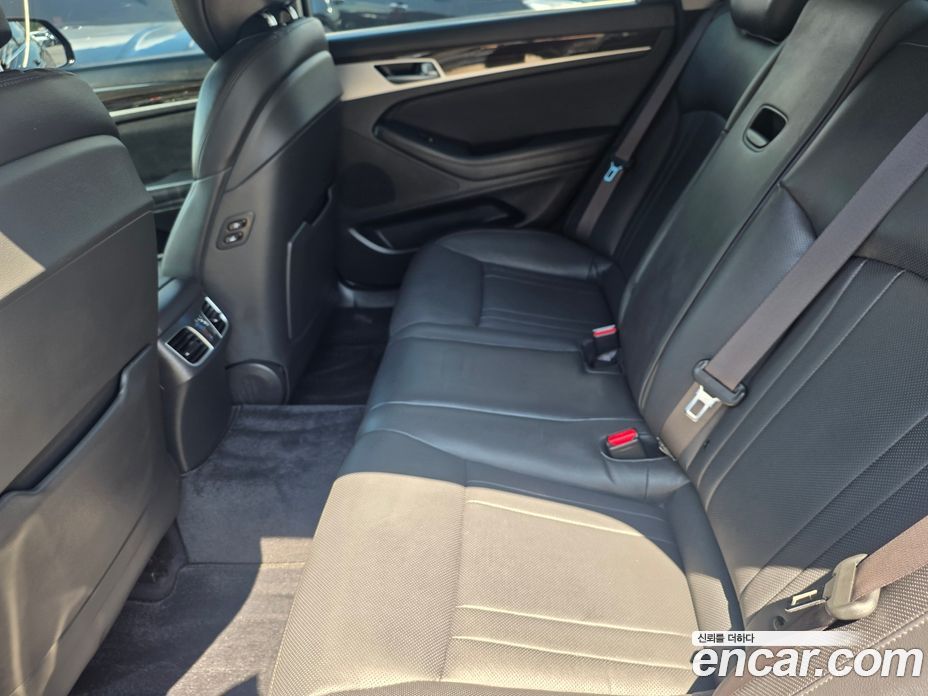 Genesis G80 фото 18