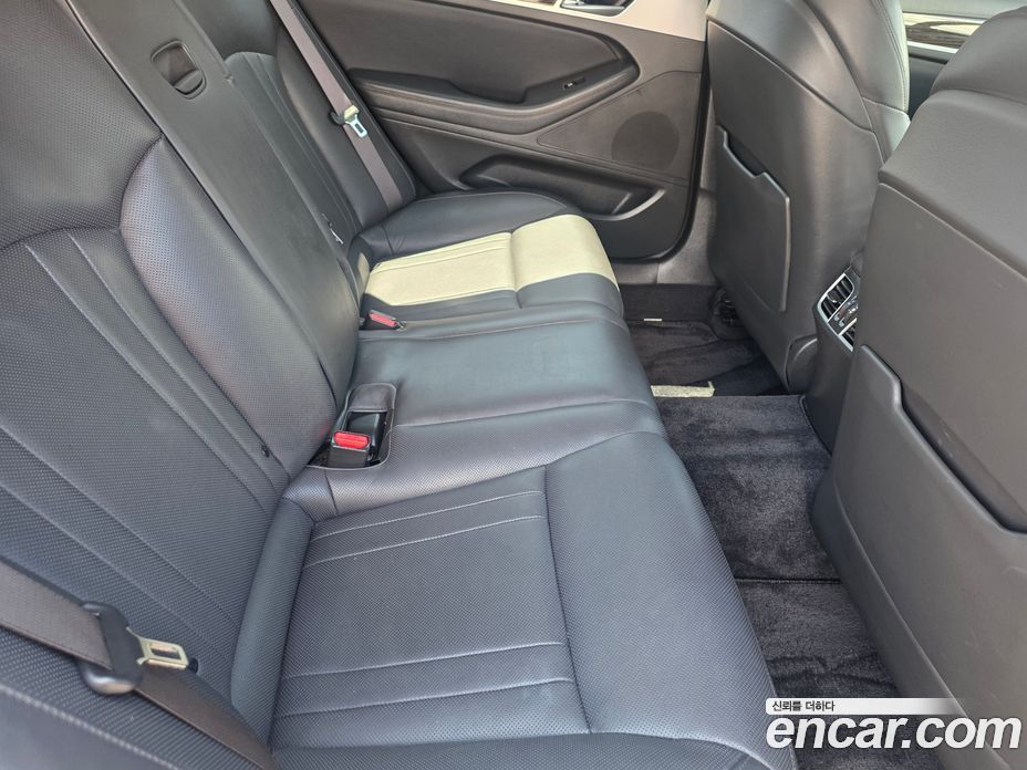 Genesis G80 фото 19