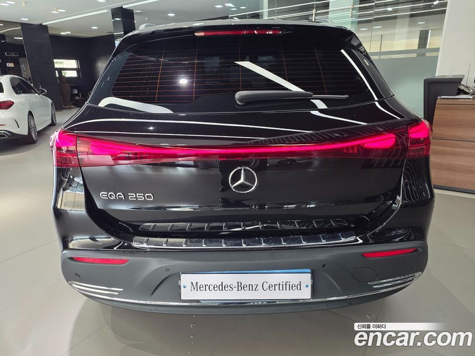 Mercedes-Benz EQA H243 фото 4